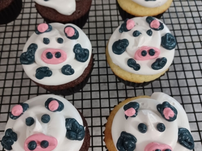 Cow Cupcakes 01
